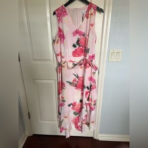 NWT beautiful Calvin Klein peach floral dress